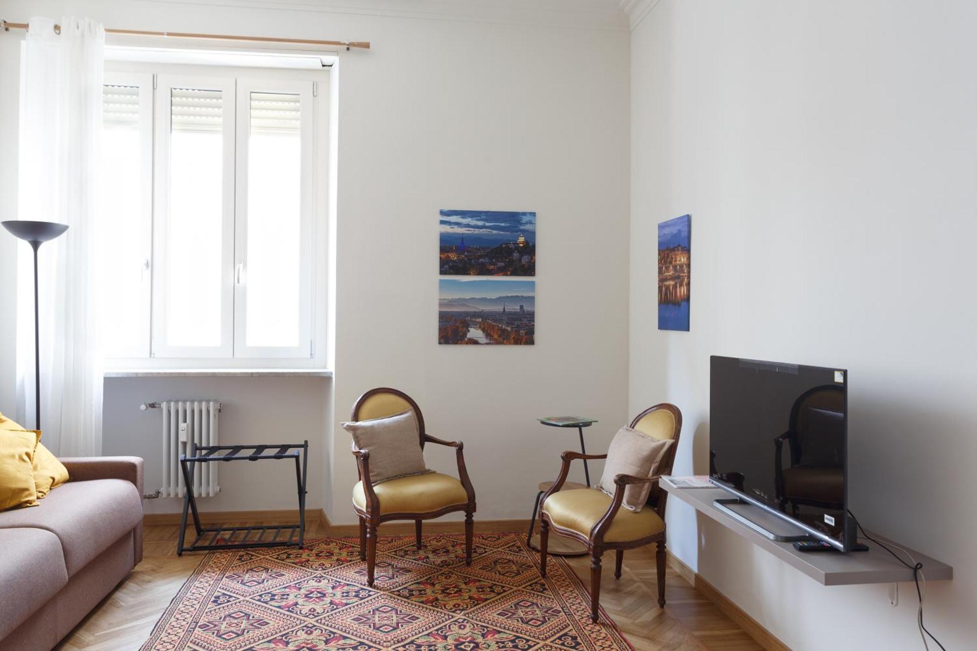 Renovated 3 Bedroom Apartment In The City Center Torino Kültér fotó
